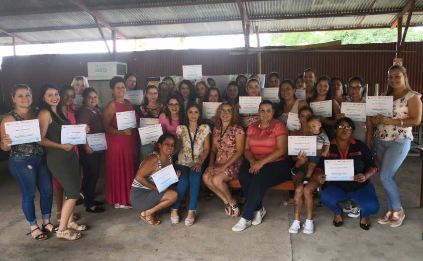 mujeres participantes del programa Avanzamos Mujeres